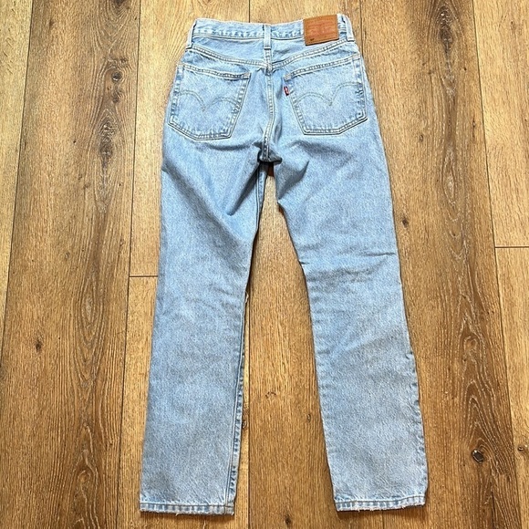Levi’s 501 Original Fit Distressed Straight Leg Jeans RTM - Picture 4 of 9